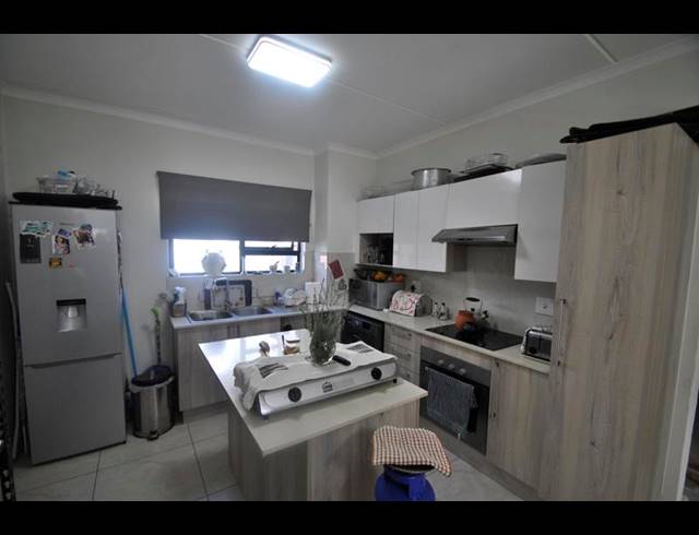 2 BEDROOM APARTMENT FOR SALE IN RANDPARK RIDGE